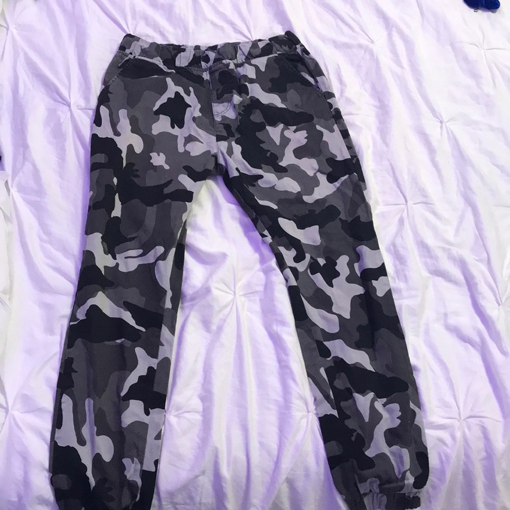 Camo pants